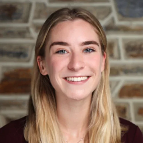 Head shot of Tierney Daw